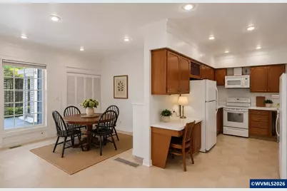 883 High St SE, Salem, OR 97302 - Photo 16