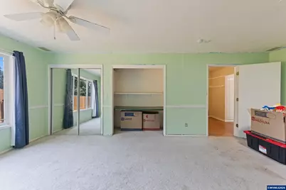 1025 N 3rd St, Woodburn, OR 97071 - Photo 28