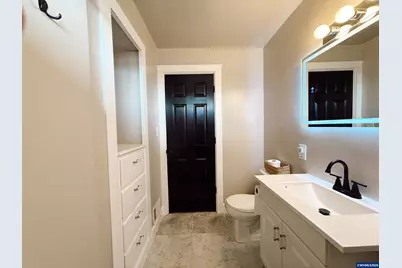 1215 E Ellendale Av, Dallas, OR 97338 - Photo 36