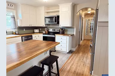 1215 E Ellendale Av, Dallas, OR 97338 - Photo 8
