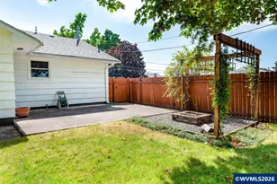 320 S 7th St, Lebanon, OR 97355 - Photo 38
