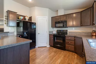 5422 Portland Rd NE #130, Salem, OR 97305 - Photo 22