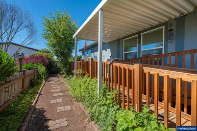 5422 Portland Rd NE #130, Salem, OR 97305 - Photo 8