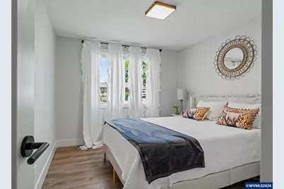 2576 Greentree Dr NE, Salem, OR 97305 - Photo 14