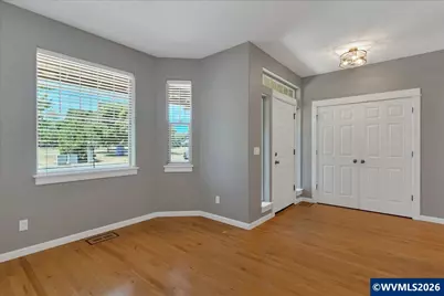 284 SW Wyatt St, Dallas, OR 97338 - Photo 4