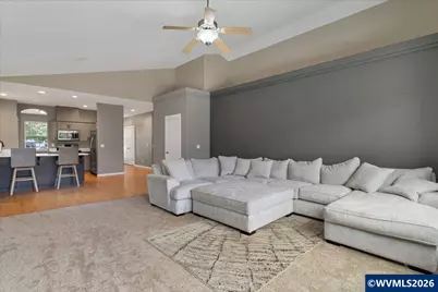 284 SW Wyatt St, Dallas, OR 97338 - Photo 16