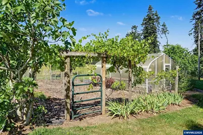 39800 Mertz Dr SE, Stayton, OR 97383 - Photo 6