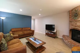 1183 Karen Way NW, Salem, OR 97304 - Photo 18