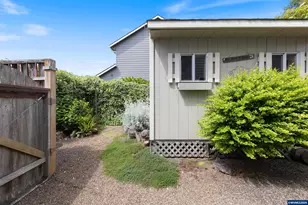310 NW Foxglove St, Dallas, OR 97338 - Photo 50