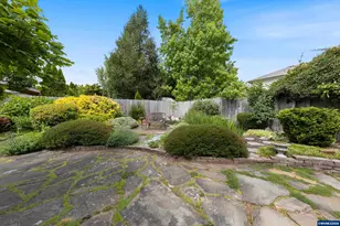 310 NW Foxglove St, Dallas, OR 97338 - Photo 46