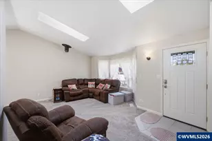772 Cherry Blossom Ln, Lebanon, OR 97355 - Photo 6