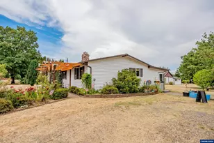 37663 Kgal Rd, Lebanon, OR 97355 - Photo 36