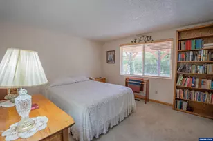 37663 Kgal Rd, Lebanon, OR 97355 - Photo 18