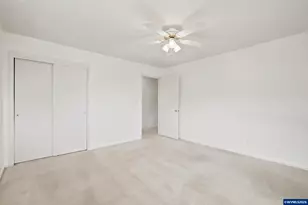 4087 Beverly Ave NE, Salem, OR 97305 - Photo 16