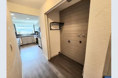 540 Wormwood Dr SE, Salem, OR 97306 - Photo 14