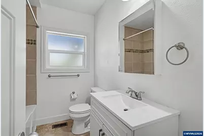 204 24th St NE, Salem, OR 97301 - Photo 12
