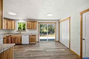 455 SE Park Ave, Corvallis, OR 97333 - Photo 10