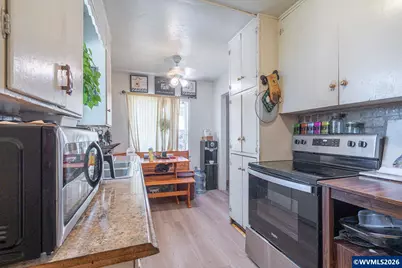 1955 Warner St NE, Salem, OR 97301 - Photo 10