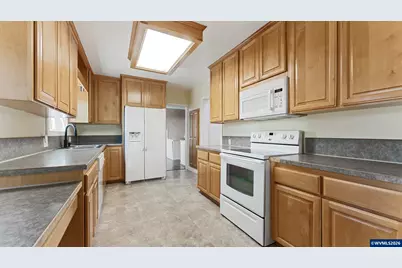 1901 Long St, Sweet Home, OR 97386 - Photo 16