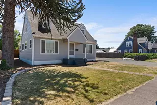 1901 Long St, Sweet Home, OR 97386 - Photo 2