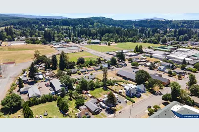 1901 Long St, Sweet Home, OR 97386 - Photo 38