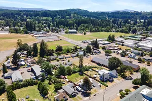 1901 Long St, Sweet Home, OR 97386 - Photo 38