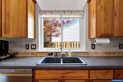 495 Lavender St, Silverton, OR 97381 - Photo 16