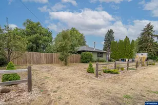 320 S 11th St, Lebanon, OR 97355 - Photo 38