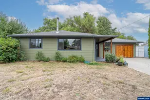 320 S 11th St, Lebanon, OR 97355 - Photo 1