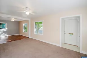 720 Rosemont Ave NW, Salem, OR 97304 - Photo 14