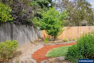 7416 Parkplace Dr NE, Keizer, OR 97303 - Photo 40