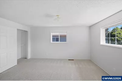 215 46th Av SE, Salem, OR 97317 - Photo 26
