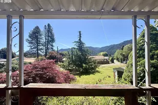 76582 Davis Rd, Oakridge, OR 97463 - Photo 20