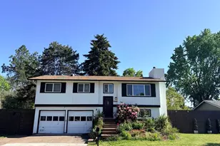 1060 SE Marion Ave, Corvallis, OR 97333 - Photo 2