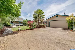 30248 S Barlow Rd, Hubbard, OR 97032 - Photo 10