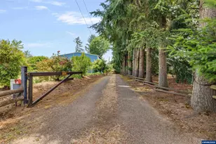 30248 S Barlow Rd, Hubbard, OR 97032 - Photo 8