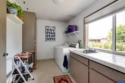 30248 S Barlow Rd, Hubbard, OR 97032 - Photo 14