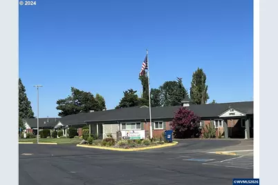 810 S Columbia Dr, Woodburn, OR 97071 - Photo 32