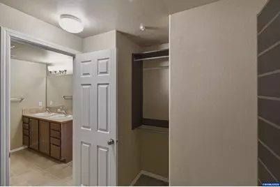 914 Oakmont Lp NE, Albany, OR 97322 - Photo 28