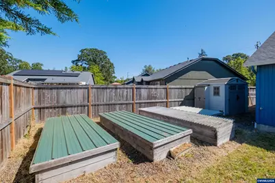 914 Oakmont Lp NE, Albany, OR 97322 - Photo 36