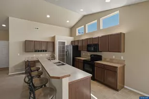 914 Oakmont Lp NE, Albany, OR 97322 - Photo 10