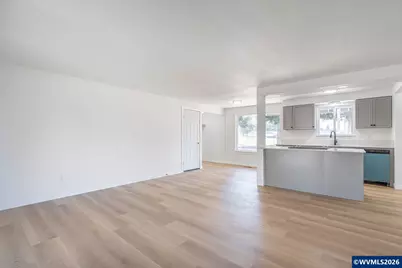 820 12th St, Lebanon, OR 97355 - Photo 10