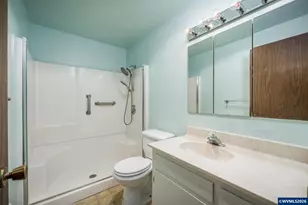 607 32nd Ave SE, Albany, OR 97322 - Photo 14