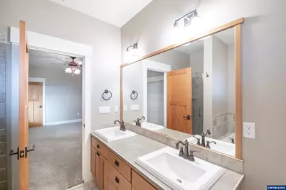 811 Northpoint Lp, Brownsville, OR 97327 - Photo 24