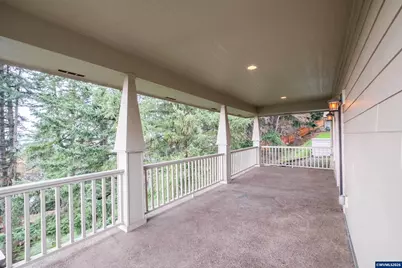 811 Northpoint Lp, Brownsville, OR 97327 - Photo 30