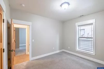 811 Northpoint Lp, Brownsville, OR 97327 - Photo 14