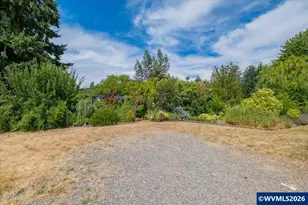 37625 Sunset Ln, Brownsville, OR 97327 - Photo 4