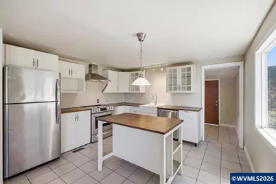 37625 Sunset Ln, Brownsville, OR 97327 - Photo 6