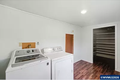 37625 Sunset Ln, Brownsville, OR 97327 - Photo 20