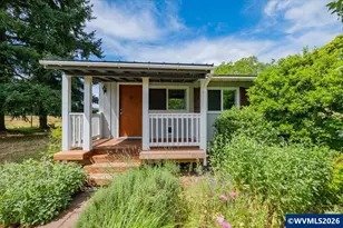 37625 Sunset Ln, Brownsville, OR 97327 - Photo 6